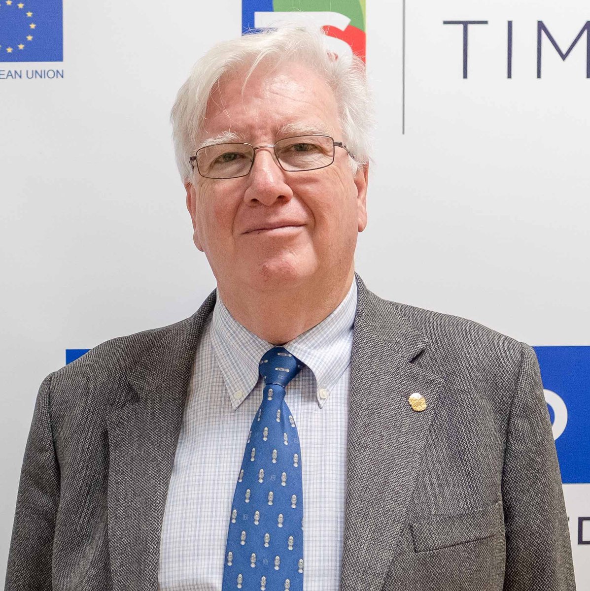 La perseverancia es primordial para trabajar con <a href="/ONU_es/">Naciones Unidas</a>. Conocer el mercado y trazar una #estrategia con ayuda de #profesionales del sector. Francisco Barrios. Funcionario Soivre-Consejero Comercial España ante ONU.
@camaratenerife <a href="/ClubExportadore/">Club de Exportadores</a> 
#internacionalización