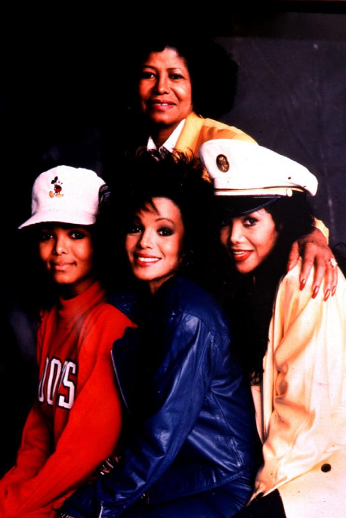 Happy birthday Rebbie and LaToya Jackson 