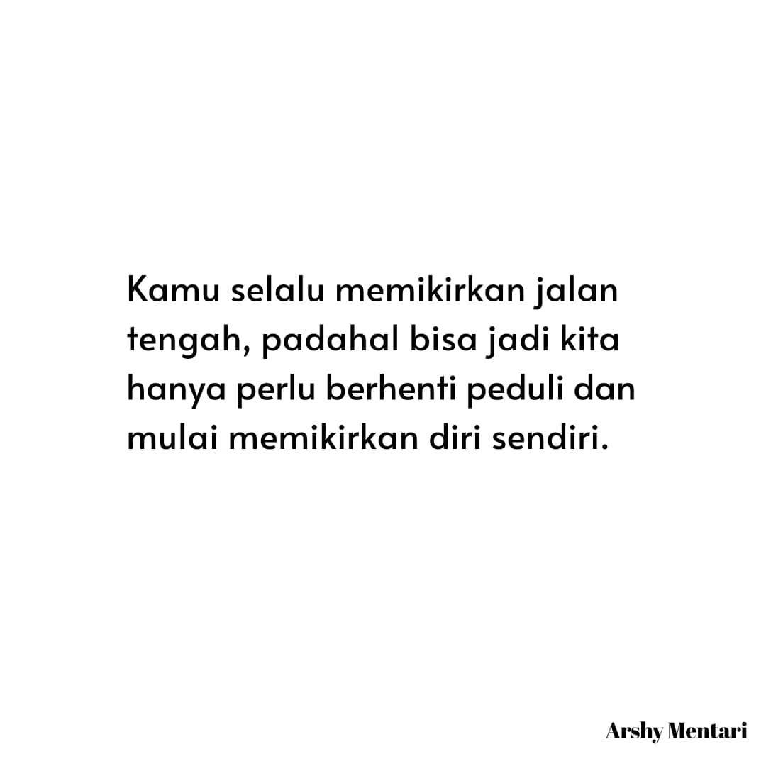 BukuMojok's tweet image. Sebuah pesan dari dik @mauliarshy penulis buku #Ambivert.