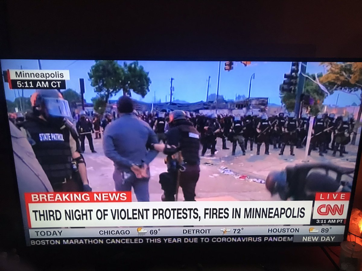 CNN reporter  @OmarJimenez just got arrested by Minnesota state police live on  @NewDay with no explanation. This is the most extraordinary moment of TV news I’ve ever seen. The camera man and producer are now being arrested.