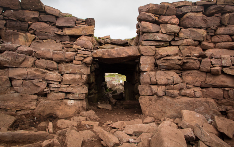 RowanAOCARCH's tweet photo. 1 #IconArchTC Hello, Rowan from AOC Archaeology here. This presentation is on a selection of just some of the incredible artefacts recovered and conserved from Clachtoll Broch, Assynt #Clachtoll @AOCArchaeology https://t.co/3G3qdOeNlW