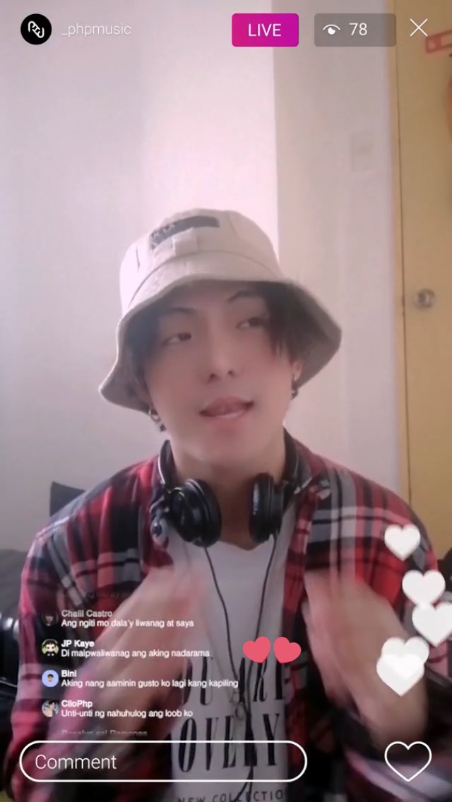 JPKaye2's tweet image. maaaa yung Name ko HUNUNUHUBH kilig 😭😭😭💖💖

#StuckSayoPHP
#PHPcoversChicser
@_PHPmusic