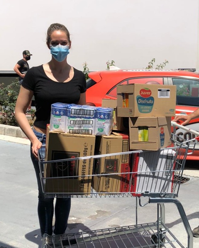 Seguimos recibiendo donaciones en el #CanalSolidario deportivo para las personas más vulnerables antes el #COVID19
Gracias a Patricia Rojano y a todo el Club Gimnasia Rítmica #Marbella 💙
Los alimentos serán donados a #Caritas Virgen del Rocío 👏
.
➕ info: deportes@marbella.es