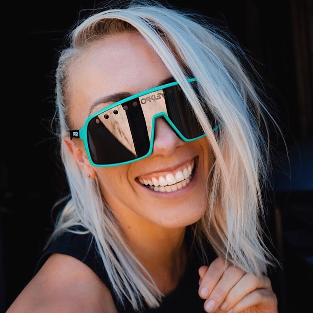 Tu sonrisa es el mejor regalo⁣ para nosotros. A <a href="/cbuchanan68/">Caroline Buchanan</a> nadie la detiene con sus <a href="/oakley/">Oakley</a> 😎💥

¿Ya tienes las tuyas? 👉🏻 angelsvision.com

#AngelsVision #OakleySunglasses #Ciclismo #CarolineBuchanan