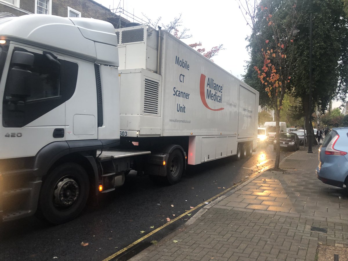 Thank you <a href="/clairekholland/">Claire Holland</a> <a href="/FloEshalomi/">Florence Eshalomi MP</a> for transforming our diverse triangle from this into a quieter, more liveable neighbourhood.