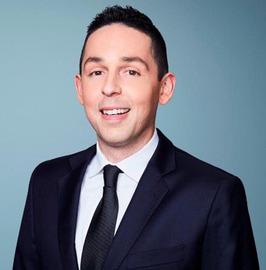 CorbynistaTeen's tweet image. There are only two CNN reporters in Minneapolis. Guess which one’s been arrested.