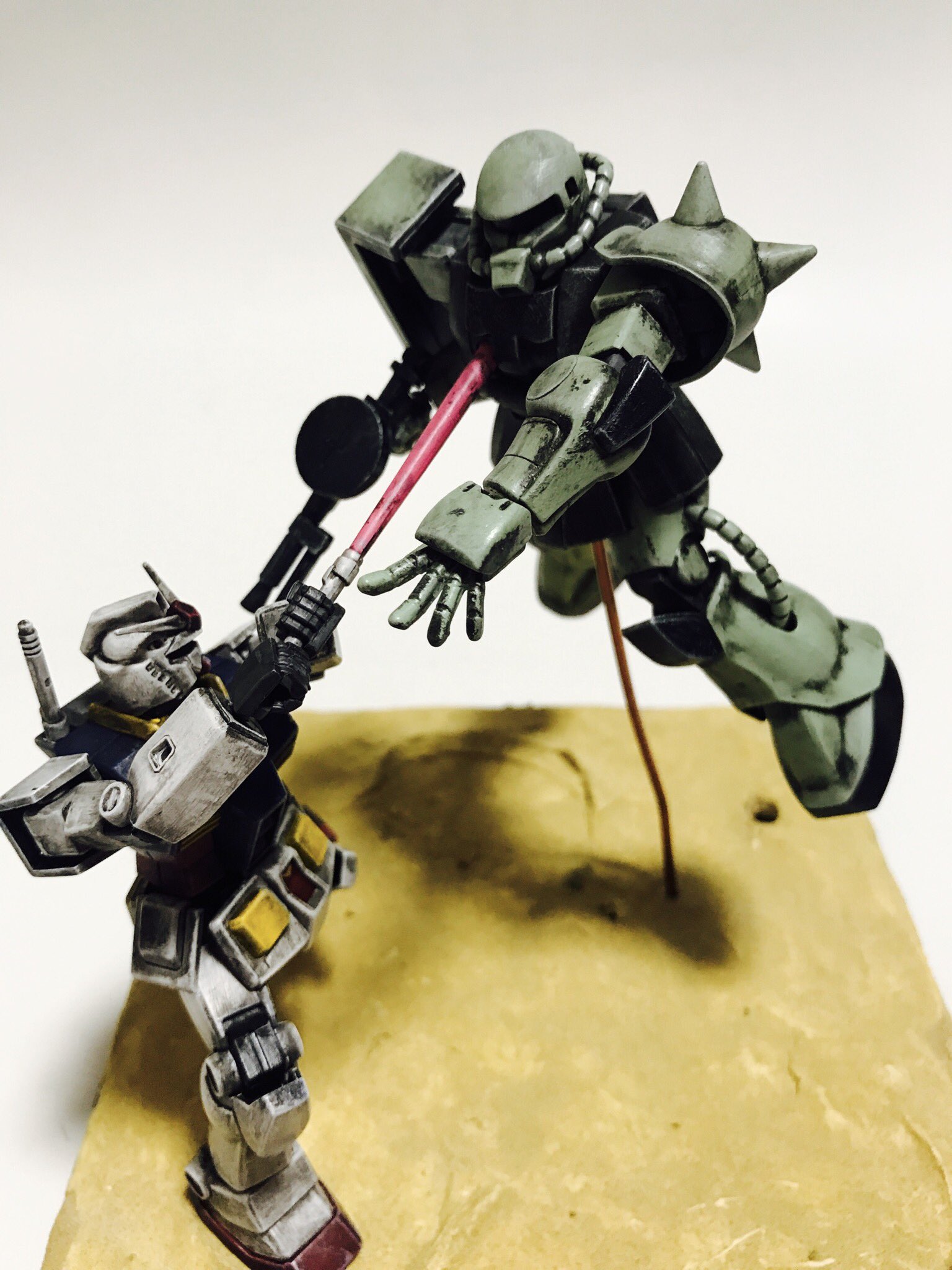マリポン ガンダム大地に立つ ファーストガンダム ガンダムジオラマ 機動戦士ガンダム第一話 ガンダム大地に立つ T Co Uwjlda8djk Twitter