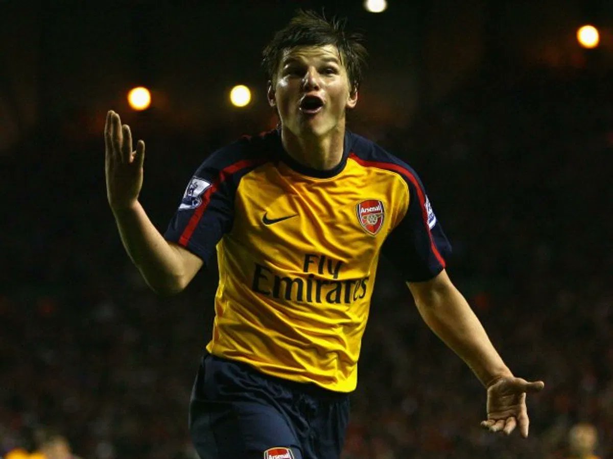 Happy 39th birthday, Andrey Arshavin.

What\s your favourite Arshavin moment? 