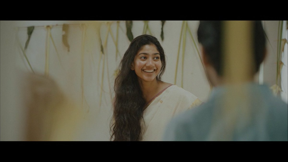 How to describe the effect of Malare? It is epiphanic, it just takes you to someplace, where there is too much love and pleasure. The way George celebrates Malar, he compares her with "dripping honey in his memories, cool breeze caressing from the rivulet."   #5YearsofPremam