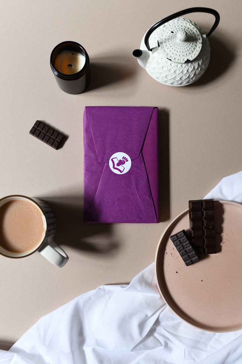 We thought it was a good weekend for a little Twitter #giveaway 🤩

⭐️ Win a copy of next months members subscription book and access to the online events ⭐️ 

💥 Like &amp; RT this tweet! 

Closing midnight Sun 31st! 

bit.ly/2TBKXzj