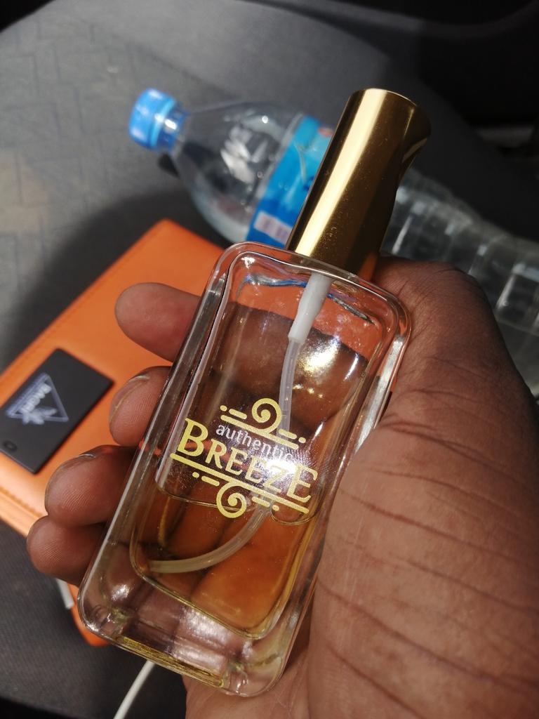 seynim6's tweet photo. #Brezee tu fait trop mon affaire...😘

@by_dija https://t.co/qc2tBHh8fF