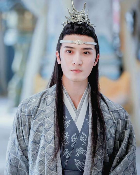 Yoo Seungho as Lan Xichen