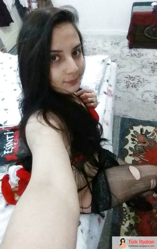 Türbanlı kaşar Fatma'nın çıplak fotoğraflarını görmek için tıkla: tr.link/MNT7
#türkifşa