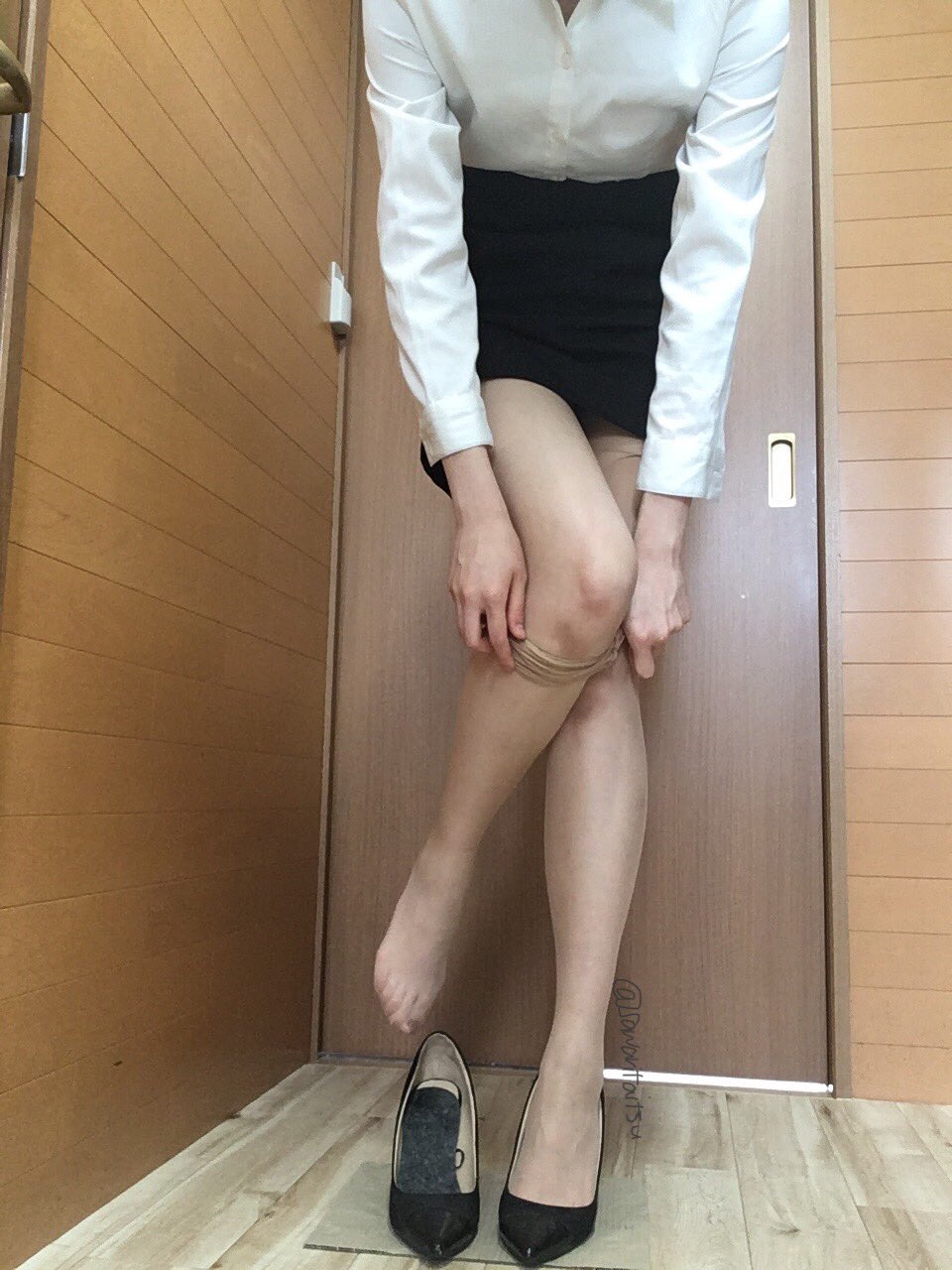 わたしのタイツ 解放 パンスト ストッキングフェチ 脚フェチ ベージュストッキング スーツ ハイヒール わたしのタイツ 解放 パンスト ストッキングフェチ 脚フェチ ベージュストッキング スーツ ハイヒール
