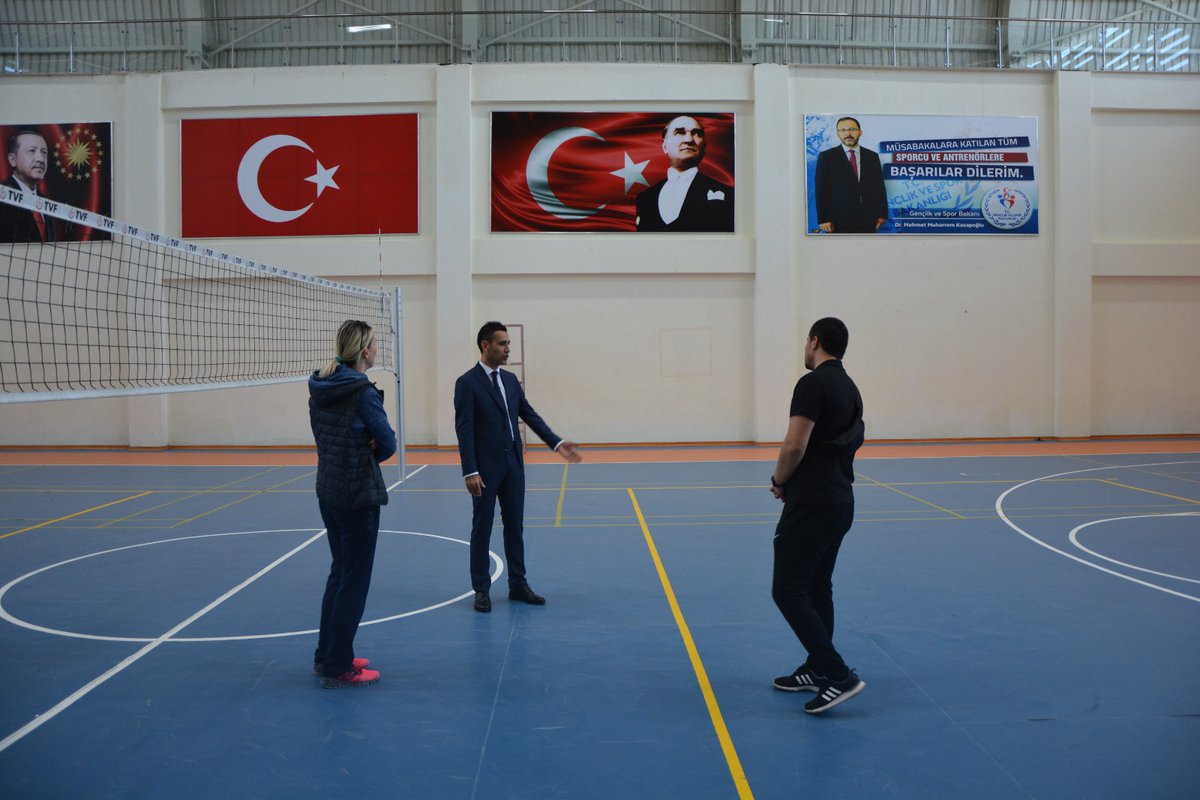 İl Müdürümüz <a href="/Muhsinozdemir50/">Muhsin ÖZDEMİR</a> Çok amaçlı Spor salonumuzda incelemelerde bulundu.

nevsehir.gsb.gov.tr/HaberDetaylari…

<a href="/kasapoglu/">Dr. Mehmet Kasapoğlu</a>
<a href="/hamzayerlikaya/">Hamza Yerlikaya 🇹🇷</a>
<a href="/sinanaksu/">Sinan Aksu</a>
<a href="/ihsanselimb/">İhsan Selim Baydaş</a>
<a href="/mehbaykan/">Mehmet Baykan</a>