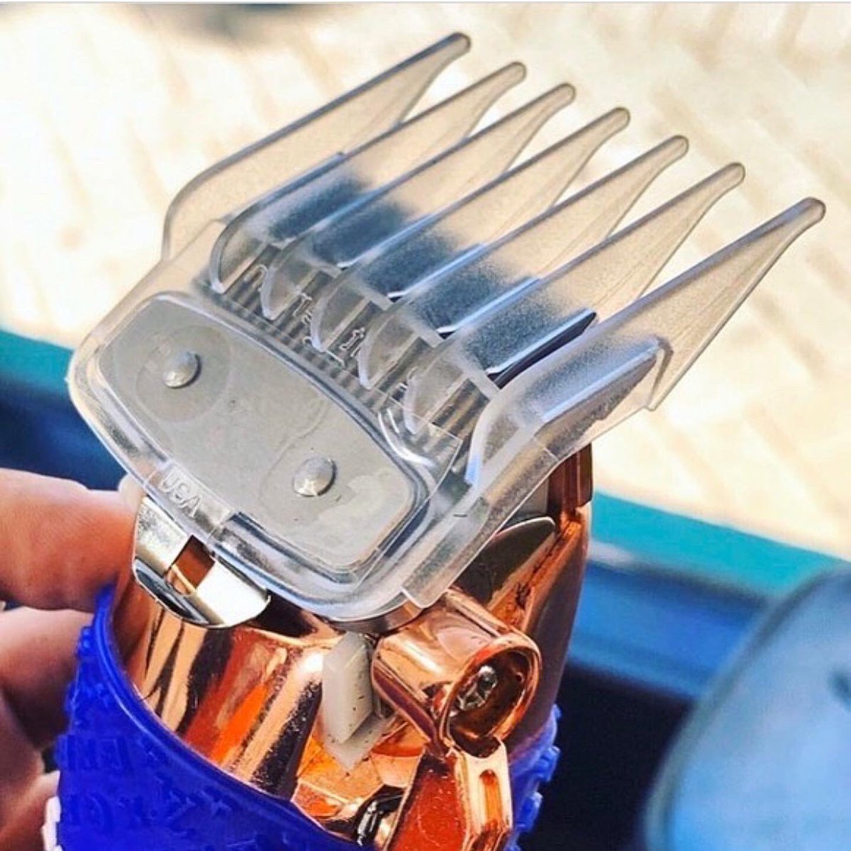 ClipperCustom's tweet image. Pack 8 peines premium para Clippers Wahl y Babyliss Pro
🔥🔥🔥30€🔥🔥🔥
🚚🌎 Envíos a toda Europa
•¡Accesorios y herramientas para barbería!💈💈💈
•¡Personaliza tus máquinas #Wahl y #Andis y dales un toque diferente!🔝🔝🔝
⤵️¡Haz tu pedido aquí!⤵️
📲hairbeautyfactory.com