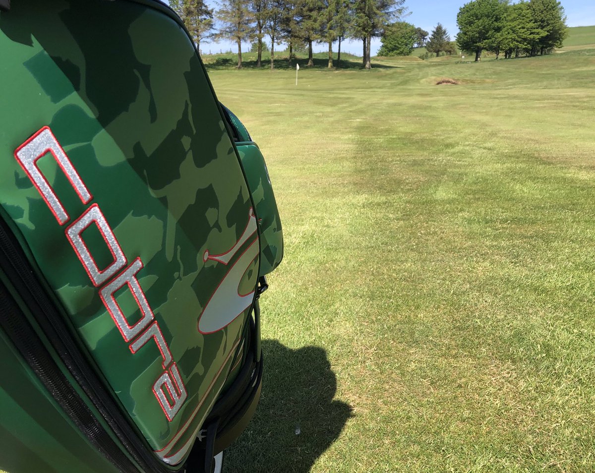 Bru_sterRooster's tweet image. It’s like it’s never been away! Cracking day at @WestLintonGolf with @AndrewM11727221.   Sunshine, birdies &amp;amp; sand.  

Shout out to @stufergusonmg &amp;amp; the boys for the course set up (very friendly) &amp;amp; condition. Golf as it should be played. 

#SameBall #NotSayingGolfIsBack #NewBag 😉