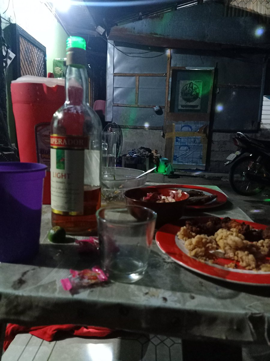 _ararreyes's tweet photo. Liquor Ban Lifted 😅 https://t.co/FZwkmp1VzJ