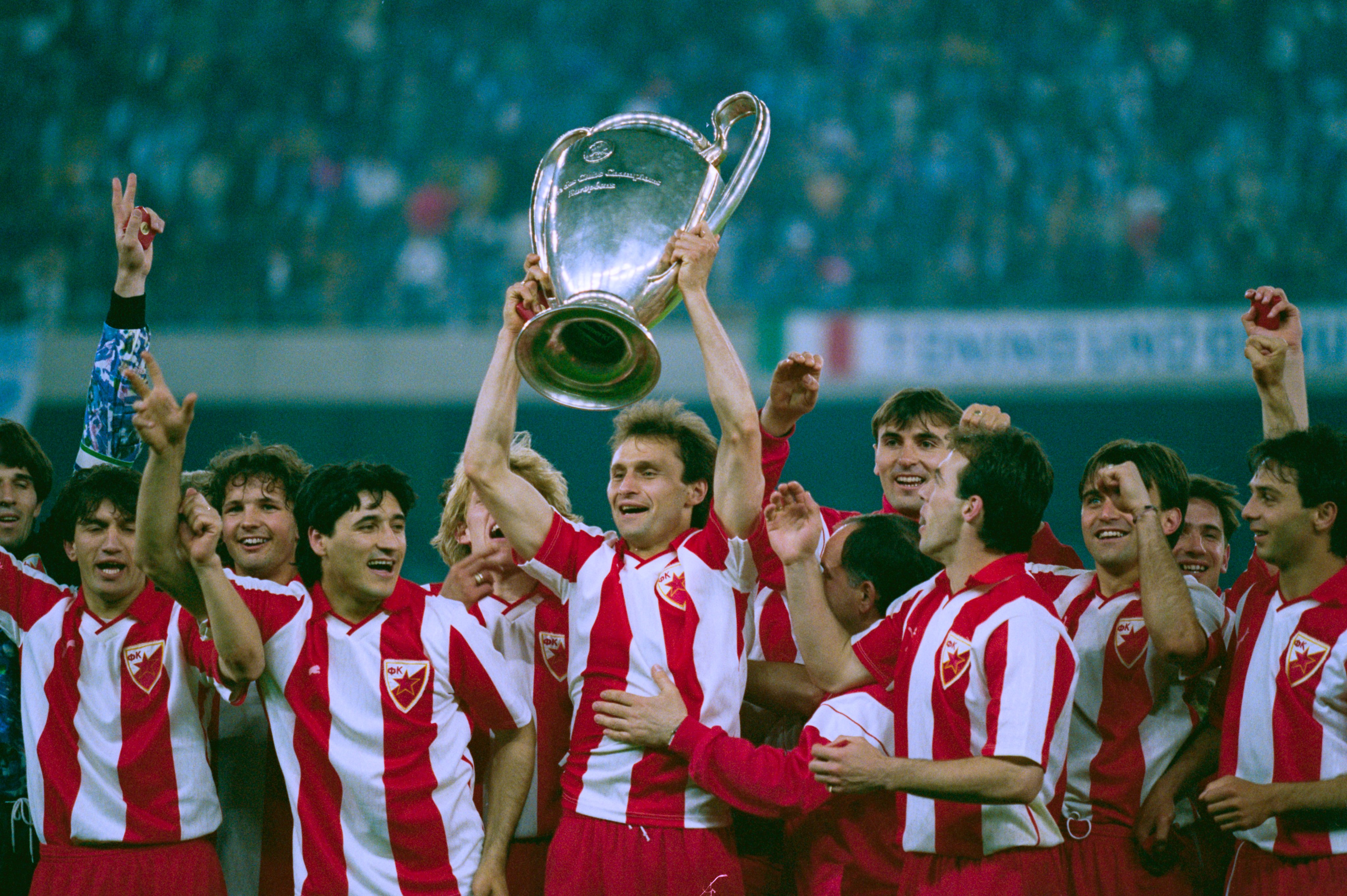 UEFA Champions League on X: 🔴⚪️ Crvena zvezda = European champions #OTD  in 1991 🏆 #UCL  / X