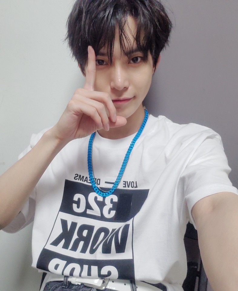 EZLwJ0WU8AAWclc?format=jpg&name=orig