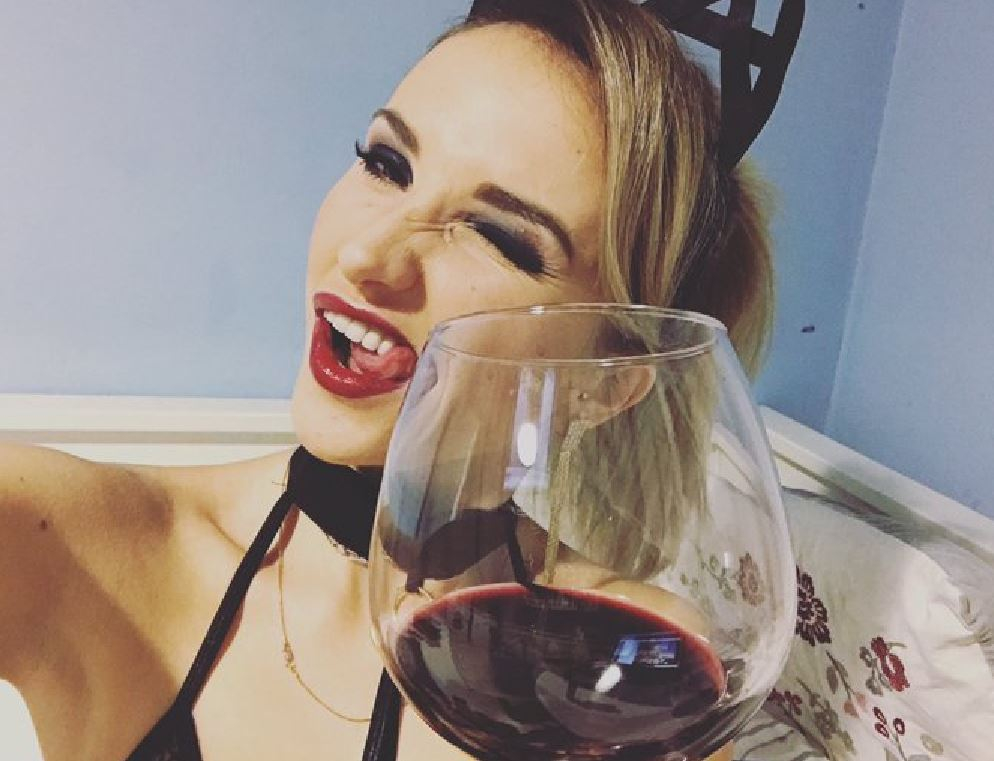 OfficialIsLive's tweet photo. Thank god it's friday!!!

#StayAtHome https://t.co/3veVfRh7mc