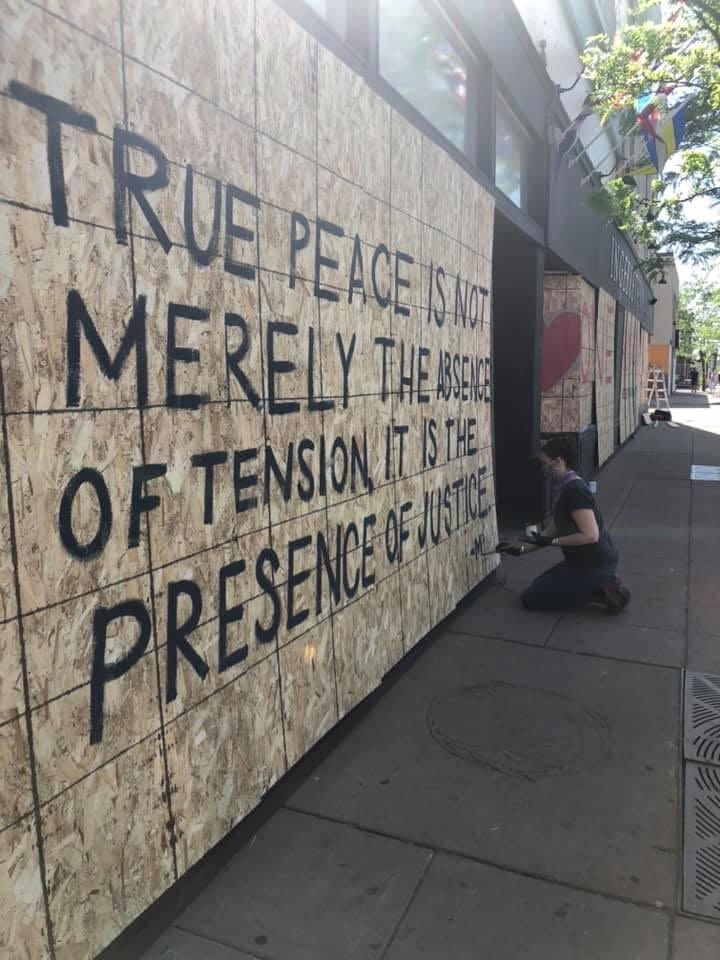 muhammadarooj's tweet image. One man is murdered. His murderers go scot free. This leads to protests. Now, the protesters are called “criminals, rioters” The murderers still remain free and untouched. 
.
.
.

#minneapolis 
#Minneapolisprotests #GeorgeFloyd #BlackLivesMatter  #JusticeForGeorgeFlyod