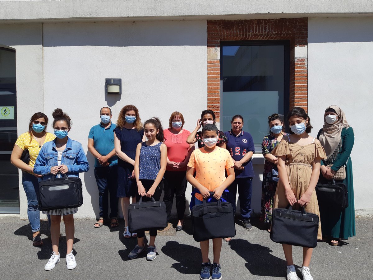 📣[FACEenAction] 
#Merci à l'entreprise GRDF et à l'association ENVOI d'avoir permis une nouvelle distribution de PC, cette fois-ci au collège Berthelot. 👩‍💻
Merci au personnel du collège et à tous les collaborateurs impliqués dans cette action.
#Appelauxdons #RSE #FaisonsFACE