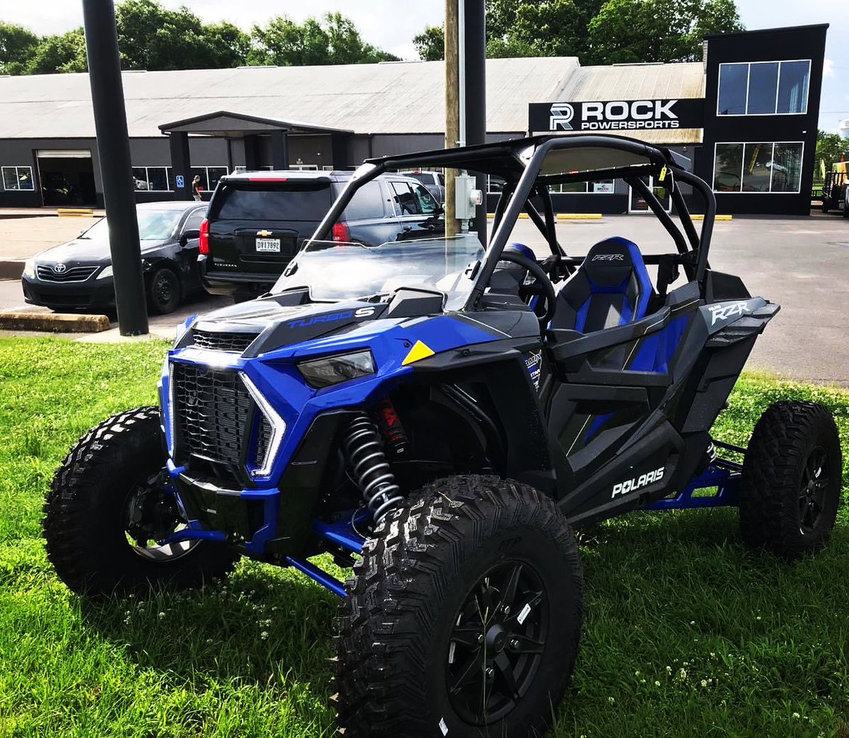 outdoorsmud's tweet photo. 💥 Red Tag Sale💥

2019 RZR Turbo S 
Ride Command
Dynamix Suspension 
72” width 
168 Horsepower 
MSRP $28,199 
CALL FOR PRICE
•
318-746-5885
•
#polaris #polarisrzr #rzrturbos #dynamixsuspension #activesuspension #ridecommand #offroad #mud #trailriding #rockclimbing #turbo https://t.co/MQGjOA1DAM