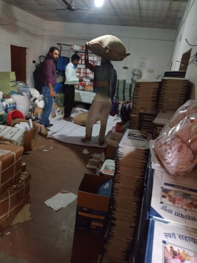 amitkburman80's tweet image. #lockdownsale 1300 MT-122 Lakhs-59 Days #learning4FPOs  #learning3: few pro-market farmers can become torch-bearers for many. Use them wisely. #Bettercultureinagriculture #WomenEntrepreneurs @PritiKumar67 @abhishekga @MitraPradan @Nagendra_NSinha @cinicell