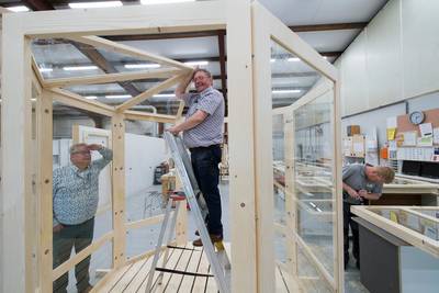 Portamanger uit Rivierenland helpt horeca: romantisch, droog en coronaproof buiten tafelen
gelderlander.nl/tiel/portamang…