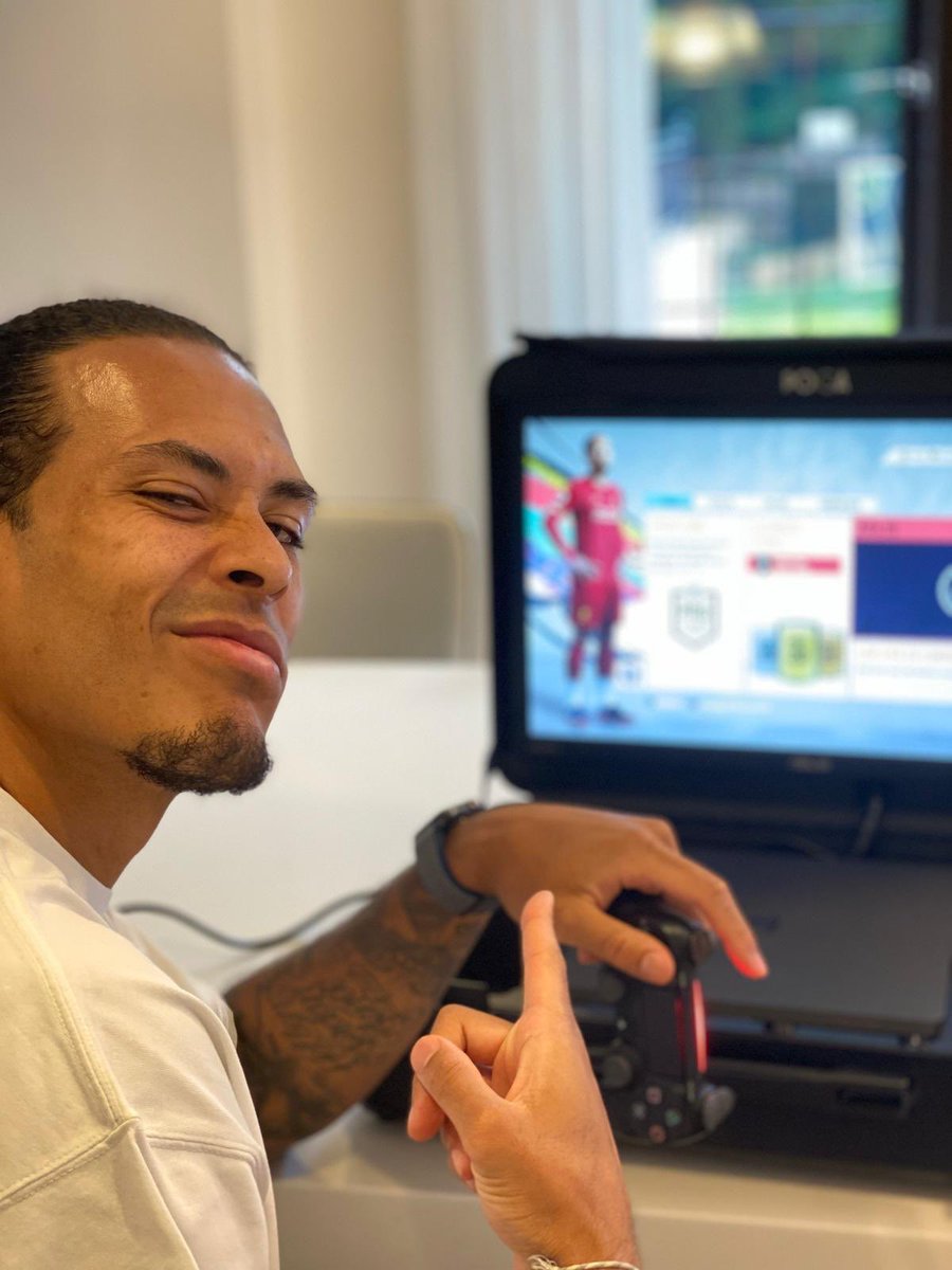 VirgilvDijk's tweet photo. Some #FIFA20 time 🔥💪🏾 https://t.co/k0AL6gxuBG