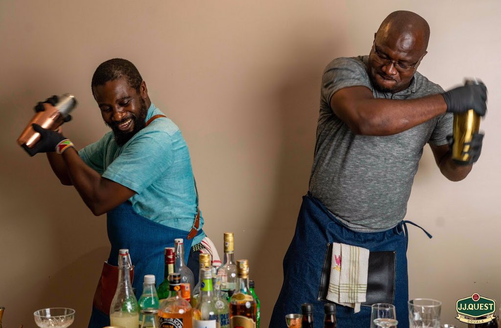 JJQUESTCMR's tweet photo. Thank you all for tuning-into our BAR TALES #SpiceContest Show (aka #KongossaDuBar) 🤗
How was it for you? We would like to know 😉
We thank Eric Chedjou (Chief Mixologist at Bubble Bar) and Cedric Ndawa our Influencer guest, for making it great fun and interesting. https://t.co/n2kgCM2GrX