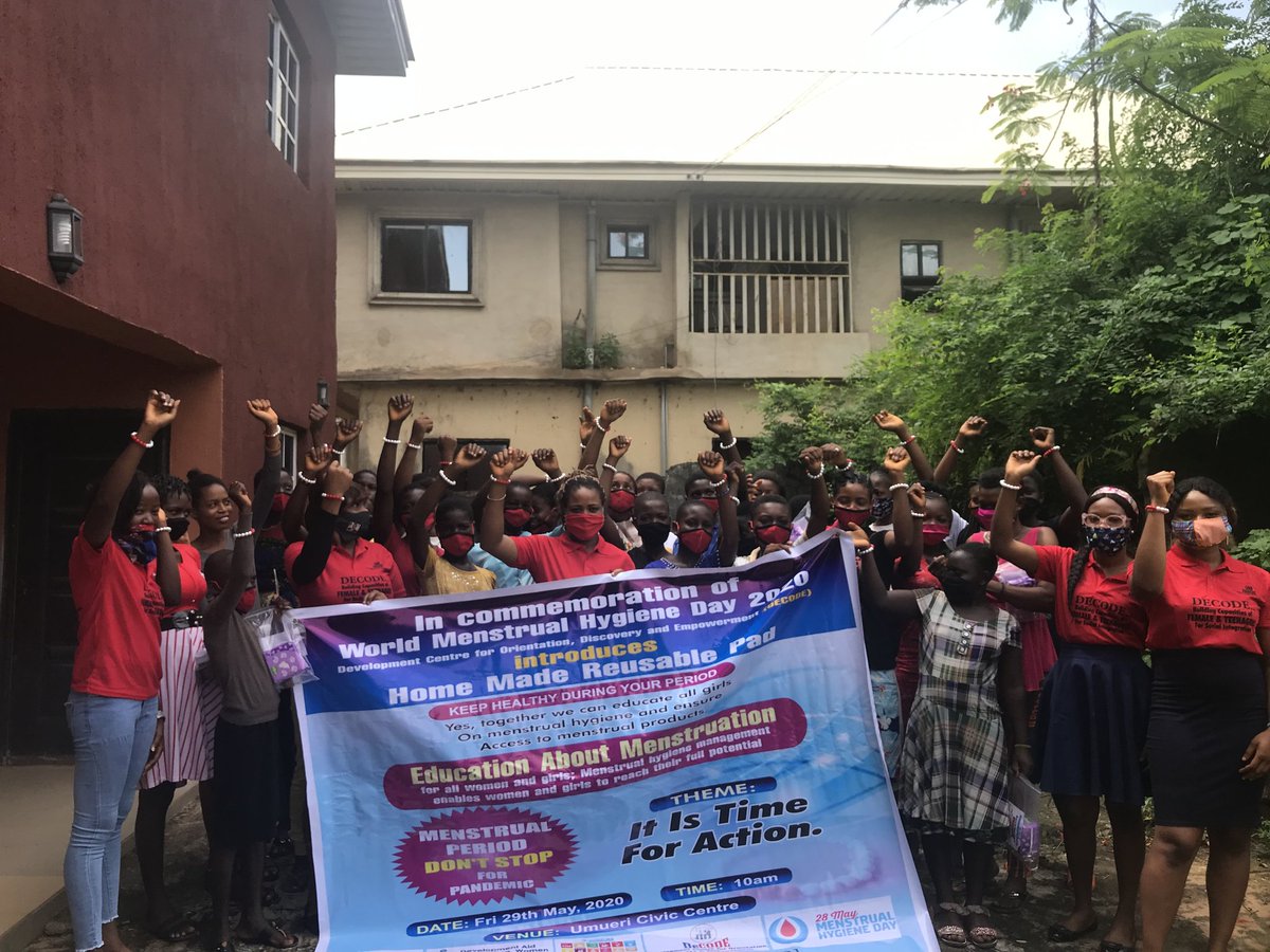 decodenigeria's tweet photo. #MenstrualHygieneDay2020 we proudly showed our menstrual bracelet, introduced #reusable pad and advocate for #padsmustbecheap #padsforfreenotforsale https://t.co/v22bxTvCVO