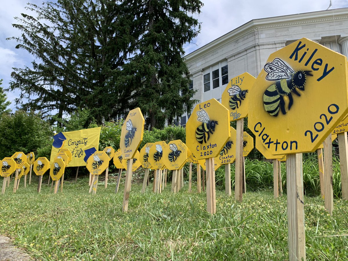 MrsBeccaDavis's tweet photo. Congratulations to our amazing 5th grade leaders! 🐝💛 I just love this beautiful Bee Hive thanks to the one and only Tom Godleski and our talented IAs! Huge thanks to Home Depot for donating materials 💛 #CLXleaders #theACSway https://t.co/VR9FIbjQ1Z
