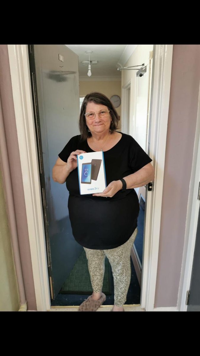 startpointsk6's tweet image. We are so lucky that we have so many local residents eager to get online. With device donations from @futuredotnowuk &amp;amp; @goodthingsfdn &amp;amp; some time, support &amp;amp; kindness from our #digiknow champions, we can reduce #digitalexclusion &amp;amp; #datapoverty in #stockport one neighbour at a time