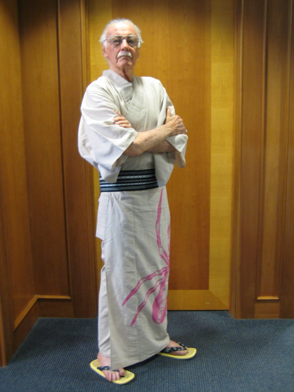 #FlashbackFriday to that one time Stan traded in his tried and true sweater and khaki combo for a kimono during an Ultimo photoshoot. #StanLee