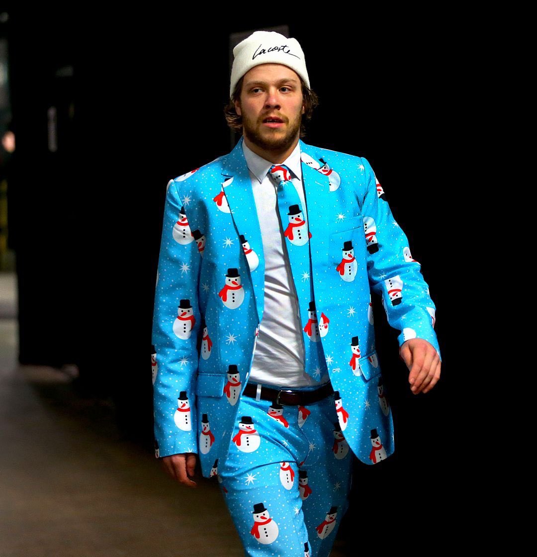 Thread by @nhlpstrnk, proof that david pastrnak is better dressed