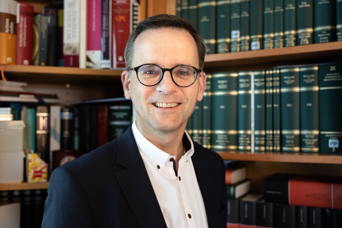 Fostering solutions that can be implemented by individual leaders in their home faculty and national university institutions has certainly been one of the main achievements of ELFA

Pascal Pichonnaz (University of Fribourg)
ELFA President 2008-09
#ELFA25years