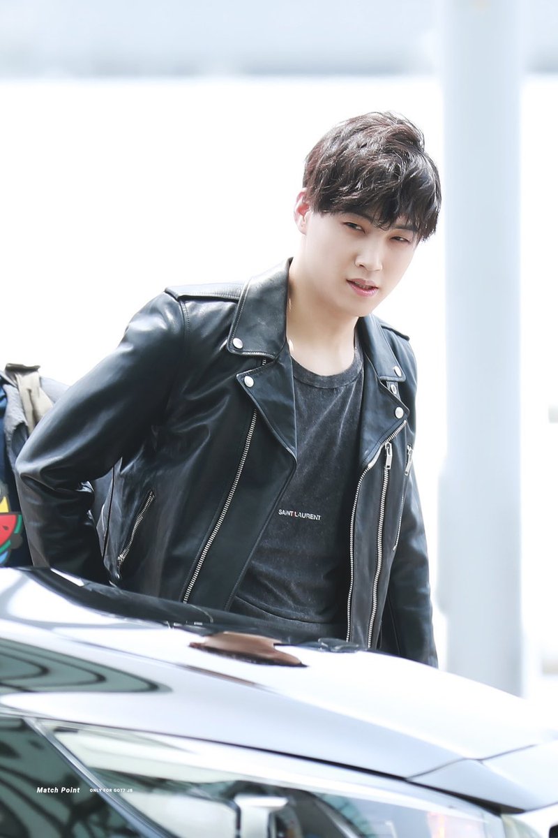 재범 사진 다 올리는 계정 tweet media