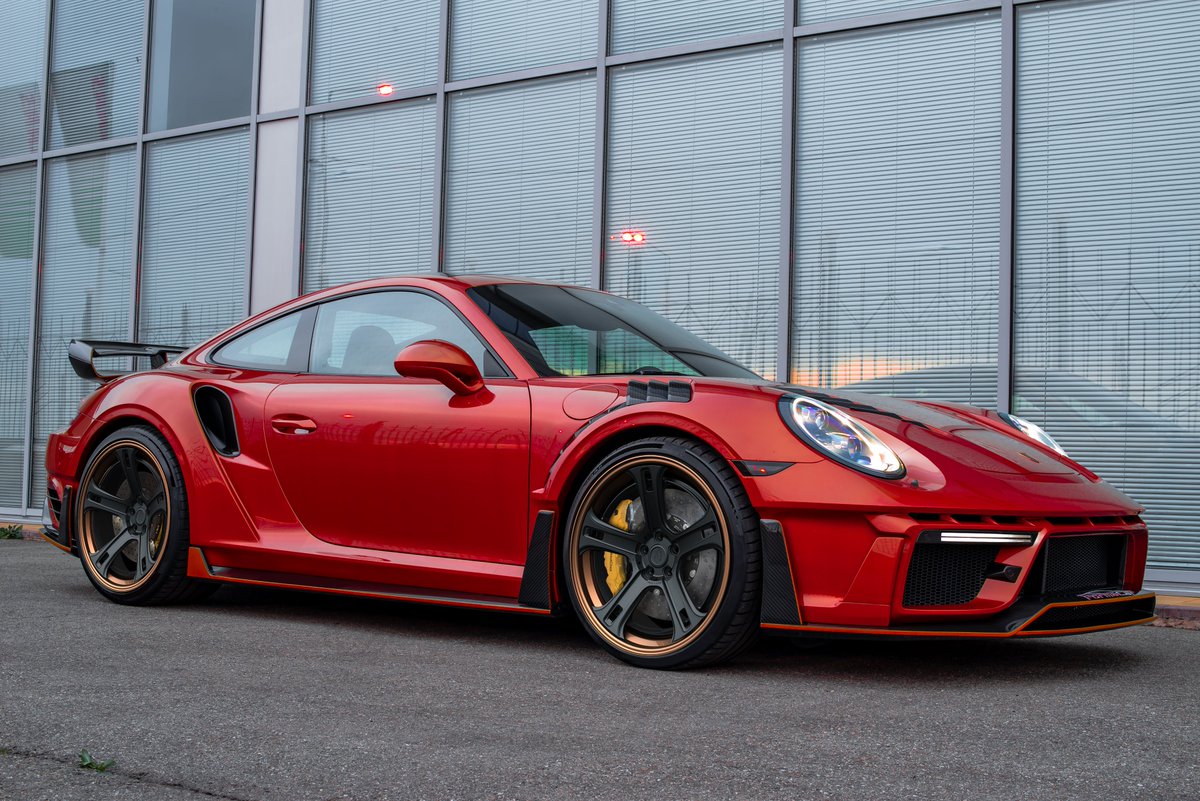 premieredition's tweet photo. This combination and angle just looks stunning.

Premier Edition and our partners SCL complete a full kit and CSD-F wheels 
#premieredition #sclglobalconcept #porscheturbos #porsche #porsche911 #911turbo #911turbos  #bodykit #tuning #supercars #luxurycars #1221wheels #cs5f https://t.co/xUUUEJTXfZ