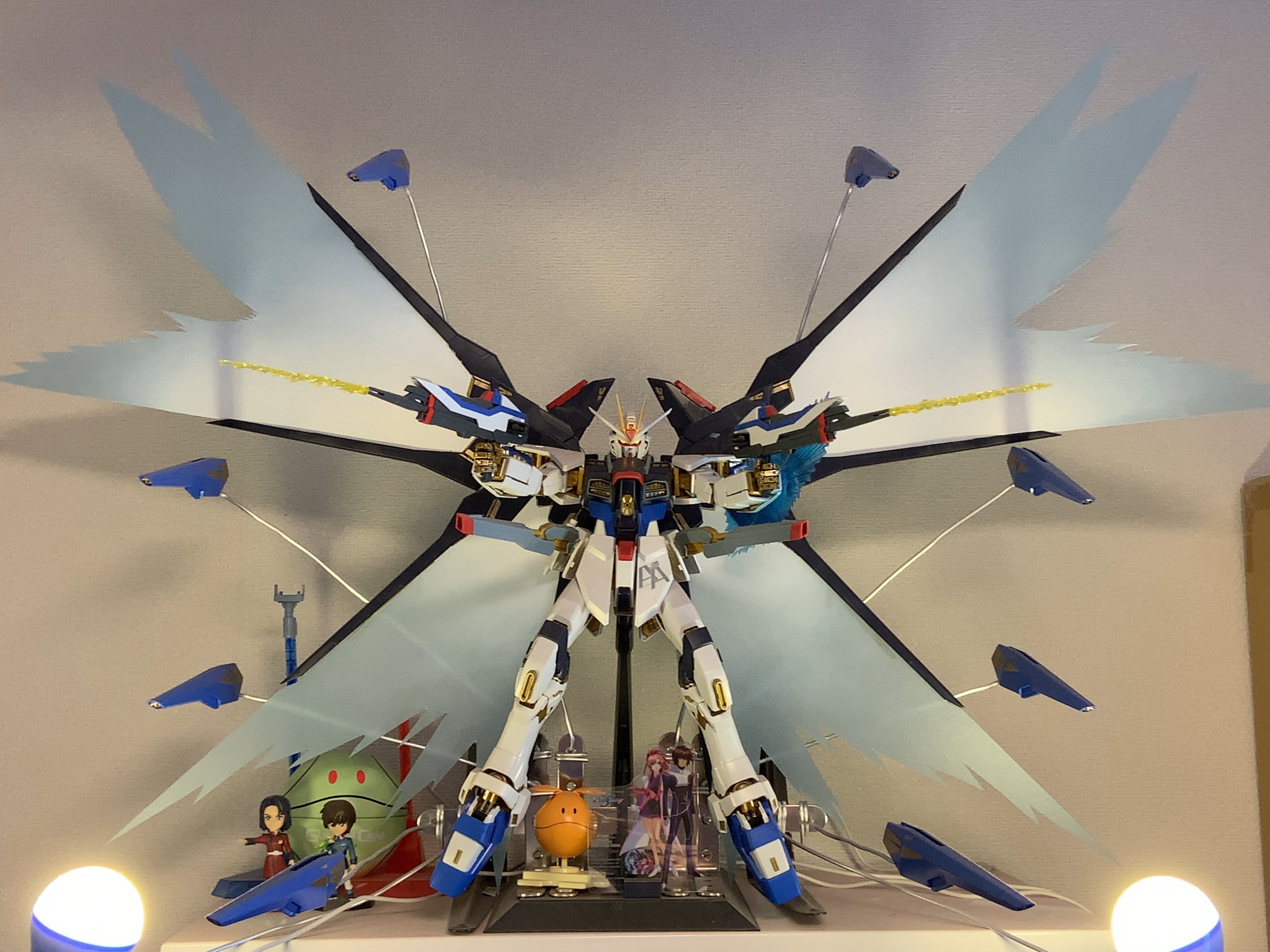 Juste 数年前に作って今でも現役で羽ばたいているpgのストフリです 光の翼は自作です おうち時間 ガンダム ガンプラ ストフリ ストライクフリーダム ストライク フリーダム プラモデル Gundam Pg 光の翼 T Co Odjbgyo4t0 Twitter