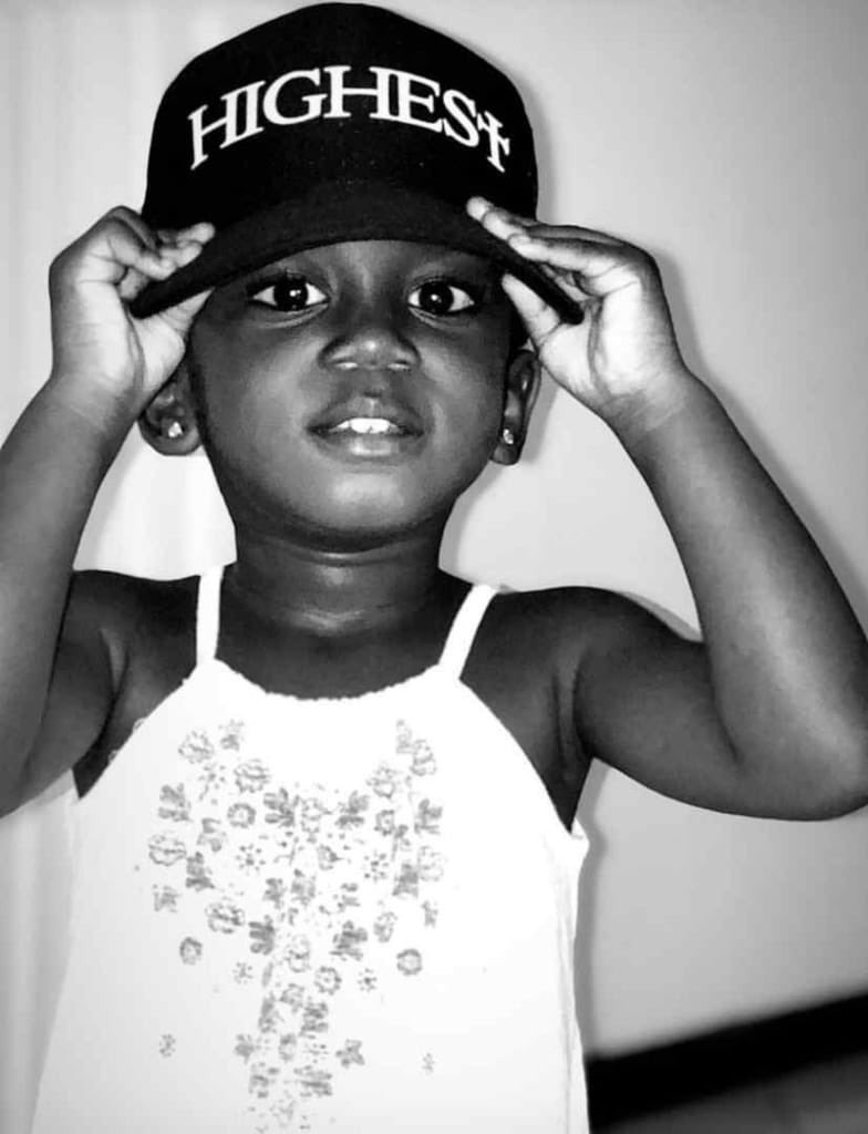 Society_watch's tweet image. Titi say she go charge 130k for a verse? 🤣🤣🤣

#SocietyNews
#SocietyReact