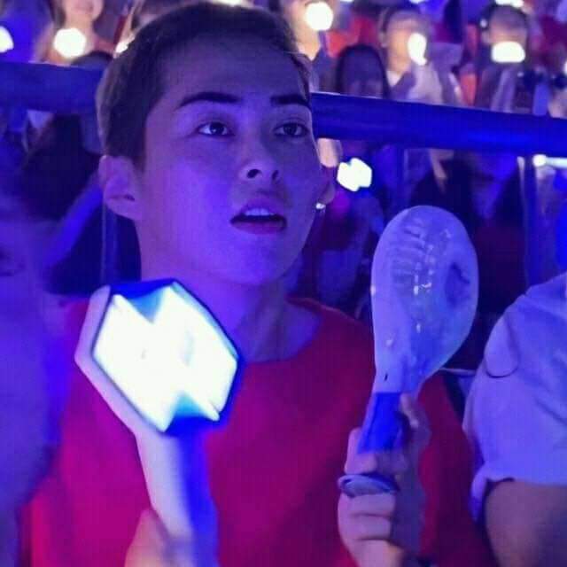 yenissante's tweet photo. If you can't marry exo, just marry their fanboys.

the fanboys: https://t.co/hYepnZAAiV