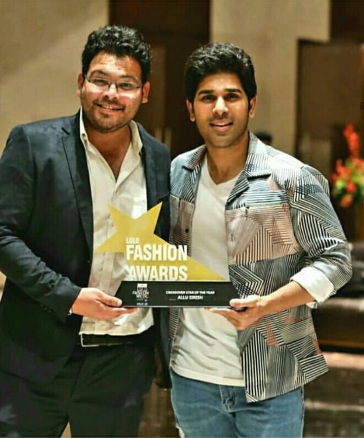 First telugu actor to be awarded by  @LuluGroup as Cross over star of the year for 1971 Beyond borders  @AlluSirish  #HBDAlluSirish 