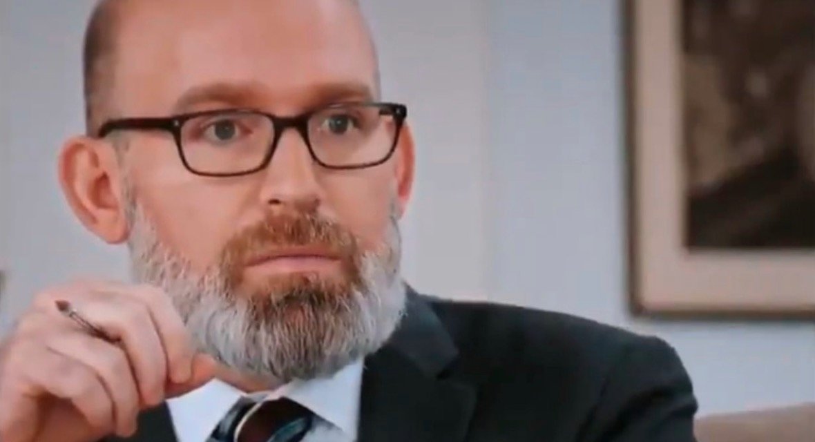 AndrewMcGIsMe's tweet image. Sure, Susan Rice has plenty going for her, - but wait - what's this?  Uh-oh… someone wake up the #breadguy at NYTimes.

Despite her smarts and credentials, Susan Rice worked at… McKinsey!

Let's not eat our own, Dems. Joe must pick the best person for the job. #PeteToBiden