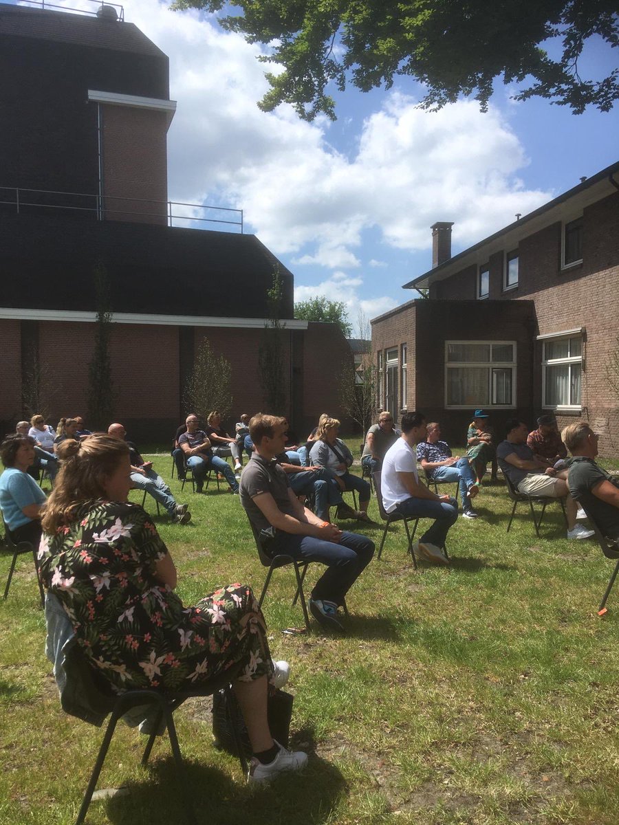 VanEgters's tweet photo. Met horeca ondernemers in @Heerenveen medewerkers @polheerenveen Koninklijke Horeca Nederland afd. Heerenveen en medewerkers gemeente de puntjes op de “i” gezet voor herstart 1 juni, 12.00 uur. https://t.co/FuRvq25gSy