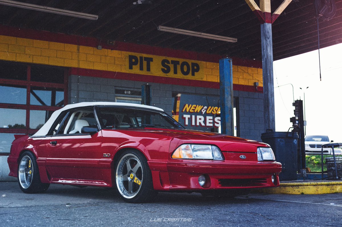 HarrisLue's tweet photo. @TacoTatoMustang I love my @KONIshocks Yellow Adjustable setup on my Vert! They pair nicely with the #SVEPerformance lowering springs from @latemodelresto to give it a nice ride height and full adjustablinty without any discomfort! https://t.co/vCyQ6PTCqG