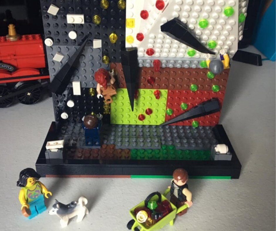 Iloveclimbing's tweet photo. Epic home climbing wall but I keep getting my foot stuck on the circle shaped holds.
#homeclimbingwall #climbathome
PC: u/GreenMtMan
https://t.co/HAS8CjAuNy https://t.co/7UhUKUu899