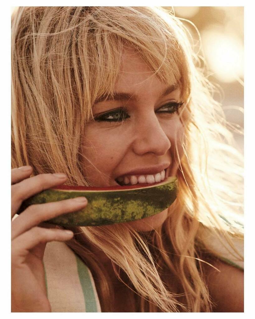 _DigitalArea_'s tweet photo. Post production by #digitalarea #digitalareaNyc #digitalareaMilano shot by
@giampaolosgura
・・・
THE ONE & ONLY STELLA @stellamaxwell for @voguejapan STYLED by @elissasantisi HAIR @ward_hair MAKEUP @helenevasniermua SET-DESIGN @rafaolarra PRODUCTION … https://t.co/XvOfT0oNbf https://t.co/gUyGYqgETV