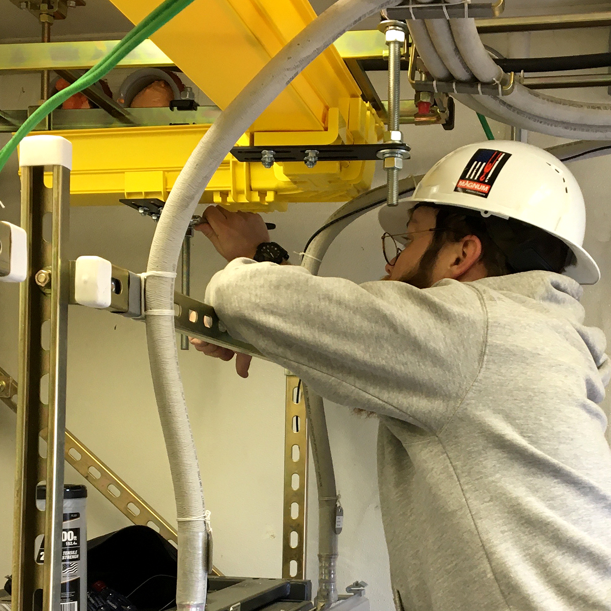 LegacyTowers's tweet photo. Gotta keep the fiber happy! In a hub near Tacoma, Troy is building a nice trough for it to live in. We're keeping the communication flowing freely every day! #LegacyTelecommunicationsLLC #BuildingBetterBandwidth #KeepingYouConnected https://t.co/GbV9RyGUre